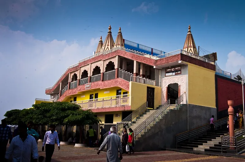 Bijasan Mata Temple, Salkanpur